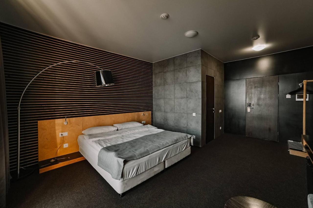 Park Hotel Switzerland Obariv Exterior photo