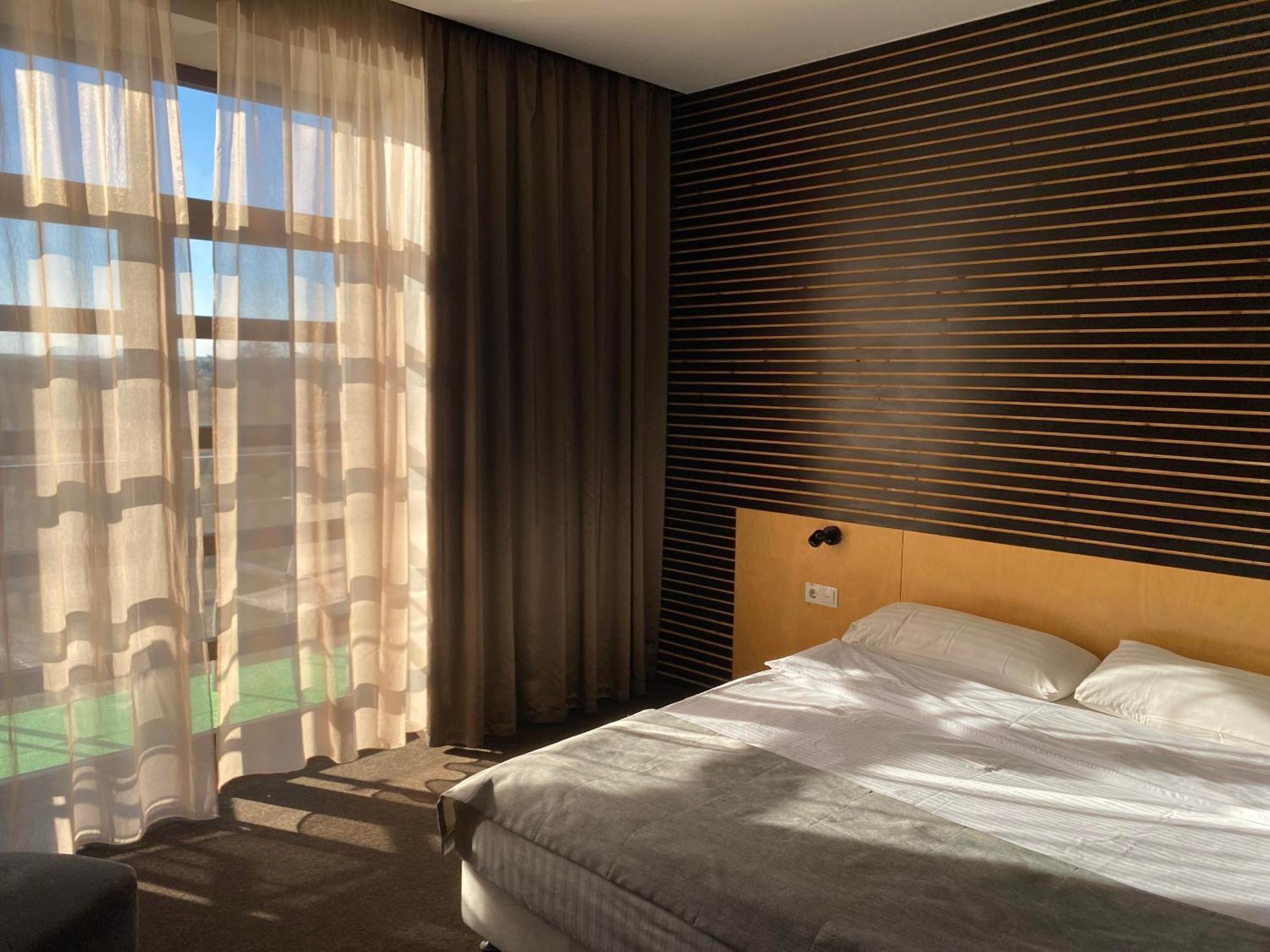 Park Hotel Switzerland Obariv Exterior photo