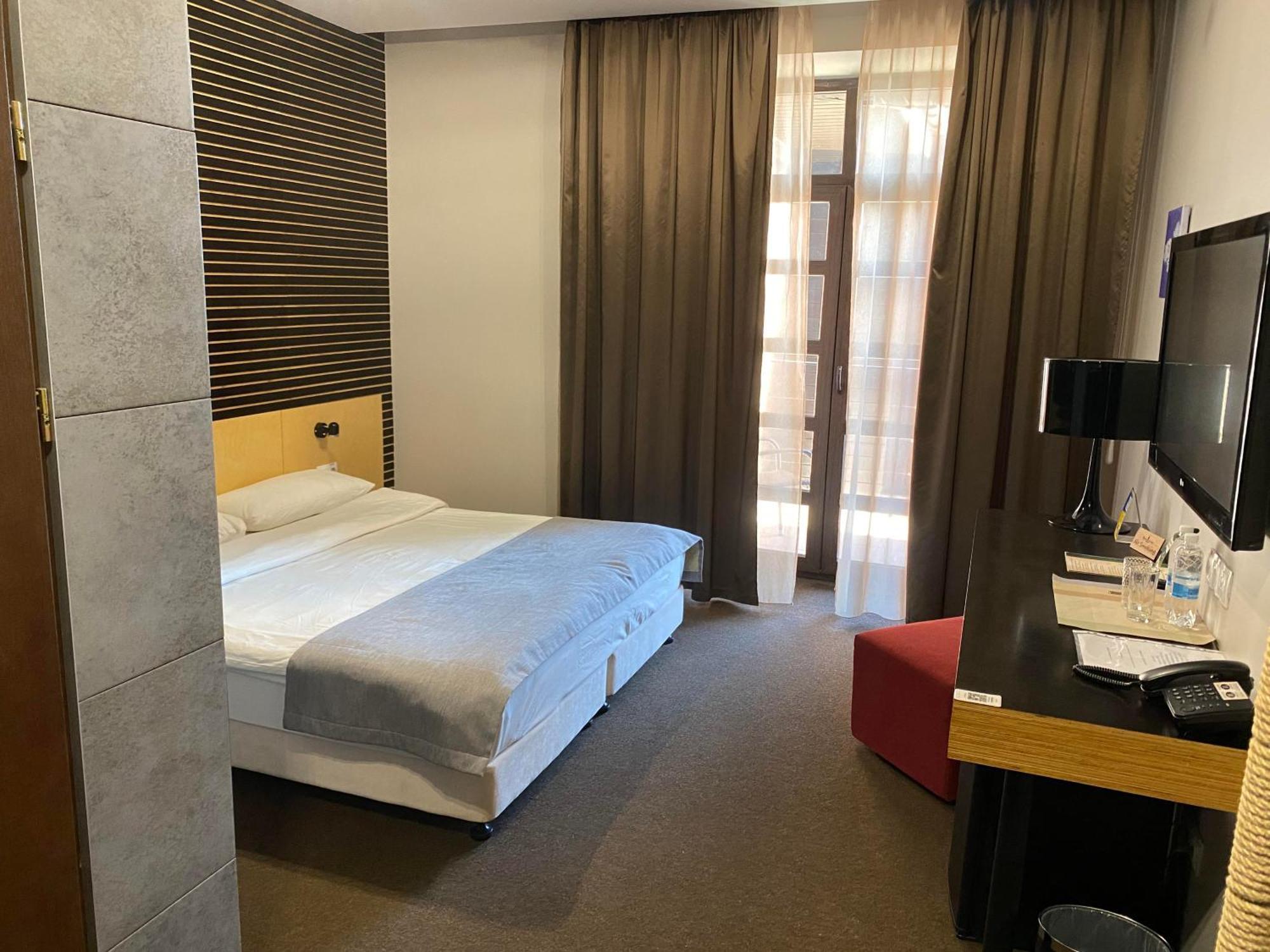 Park Hotel Switzerland Obariv Exterior photo